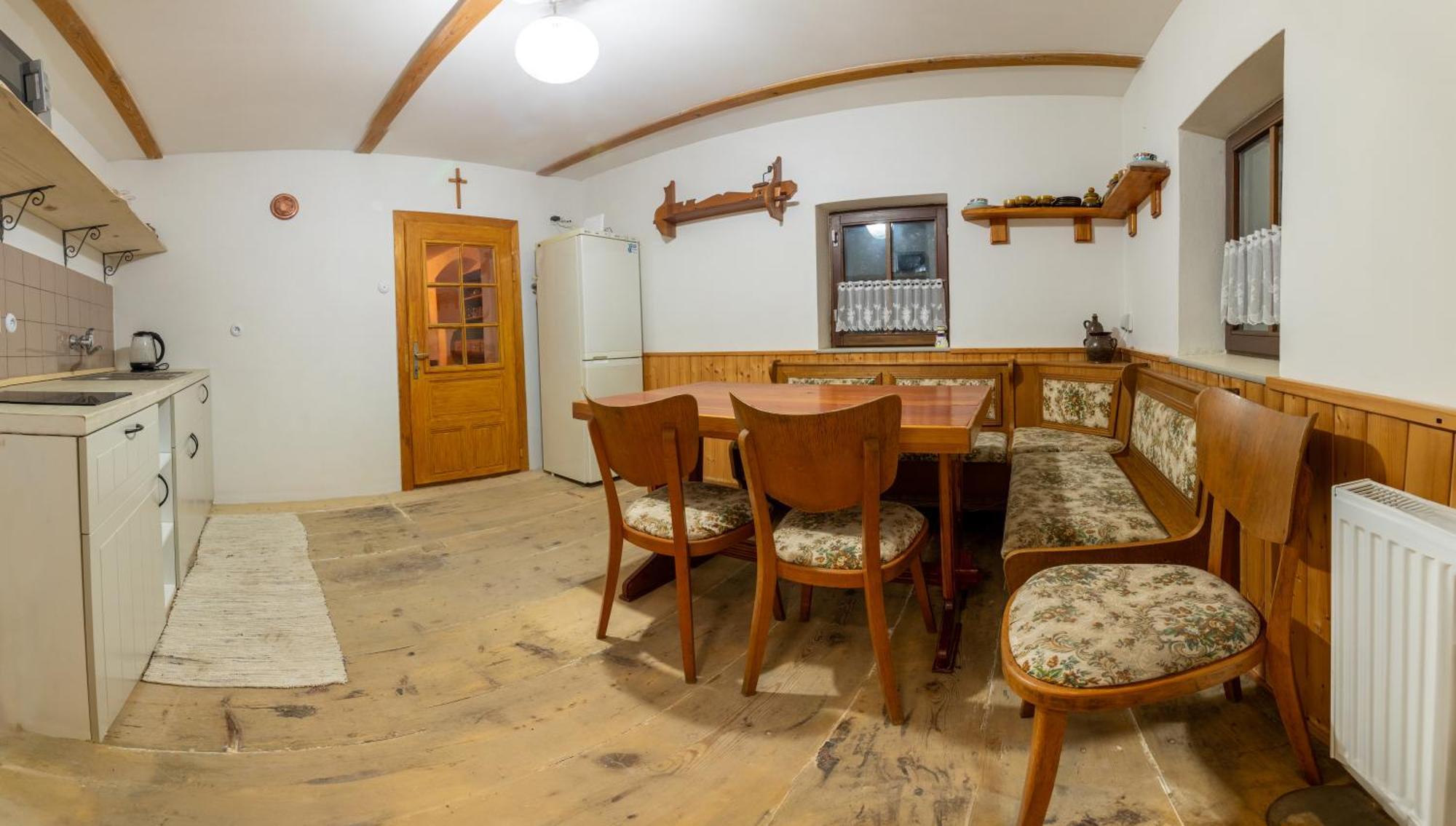 Holiday home Chata Petrov Nad Desnou